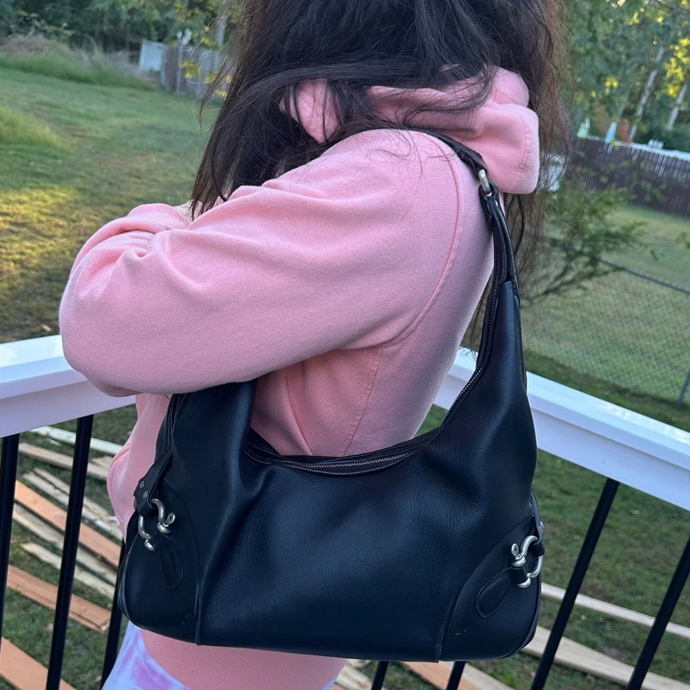 Burberry Black Leather Hobo Bag - Picture 8 of 16
